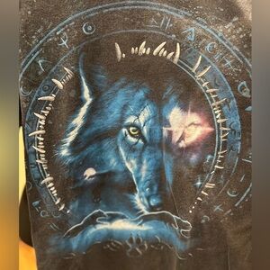 VINTAGE Wolf t-shirt size large